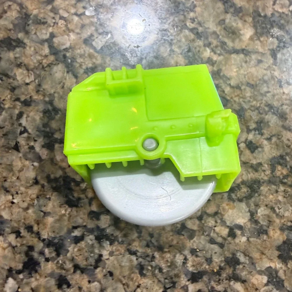 Play‎ Dough Green Pizza Cutter Wheel Replacement Part